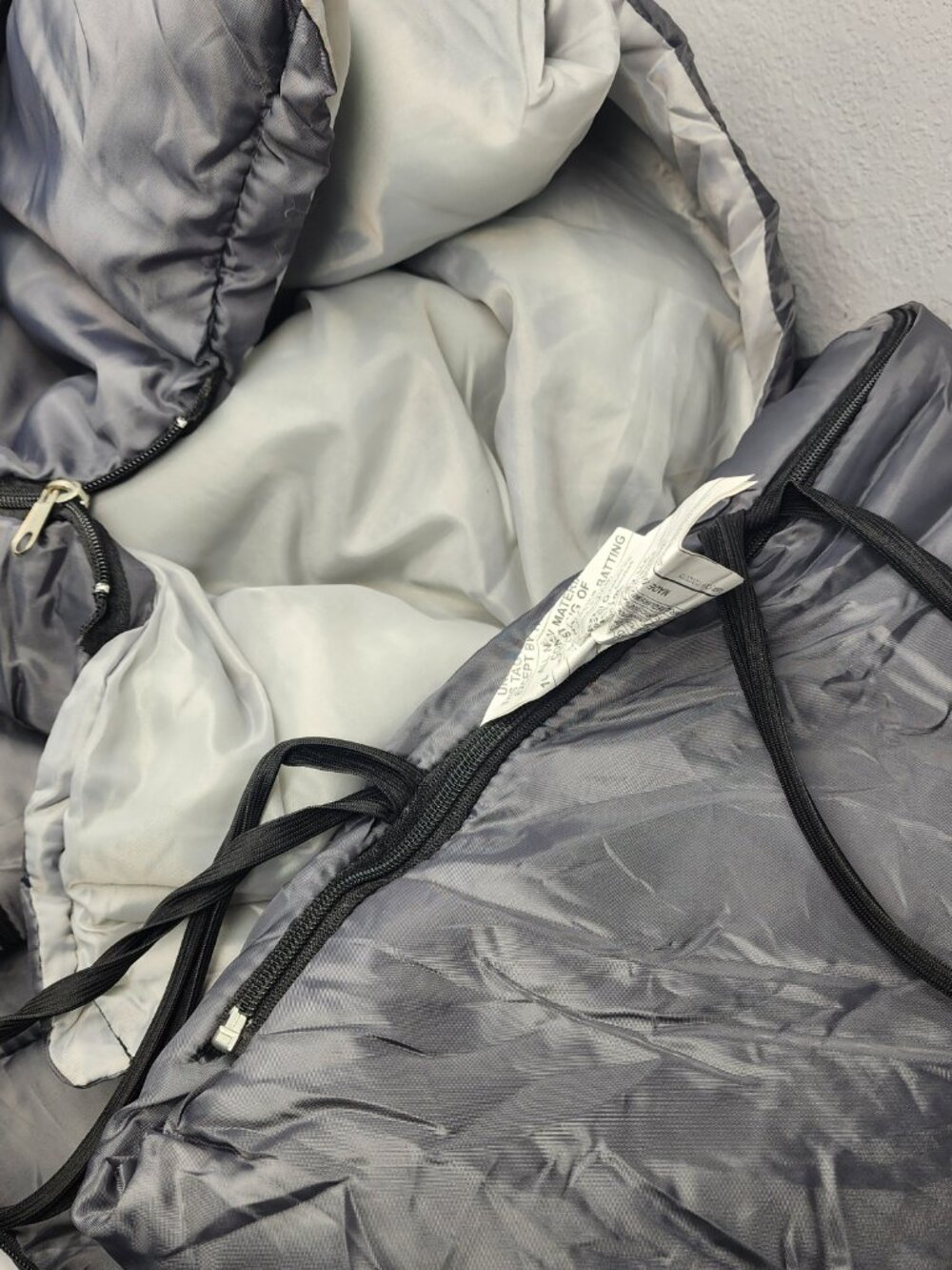 Ozark Trail 50 degrees Warm Weather Silver Gray Sleeping Bag Camping Outdoor - Picture 5 of 7